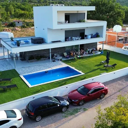 Apartamento With Swimming Pool Seline, Paklenica - 23594