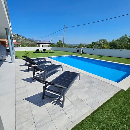Apartamento With Swimming Pool Seline, Paklenica - 23594