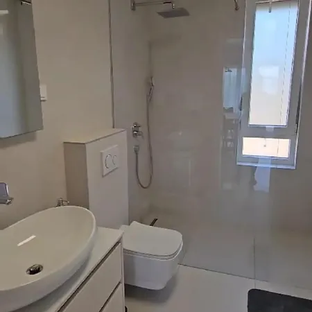 Apartamento With Swimming Pool Seline, Paklenica - 23594 Starigrad Paklenica